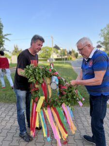 Maibaum setzen 2024 beim Feuerwehrverein Trages e. V.